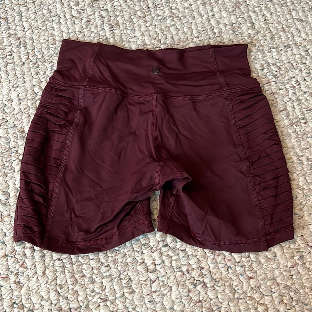 Lululemon 🍋 bike shorts